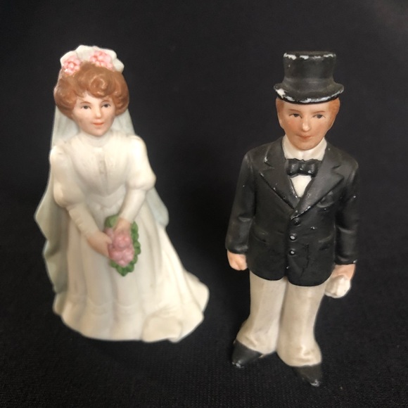 Vintage Lefton Bride & Groom Wedding Cake Toppers - Picture 5 of 6
